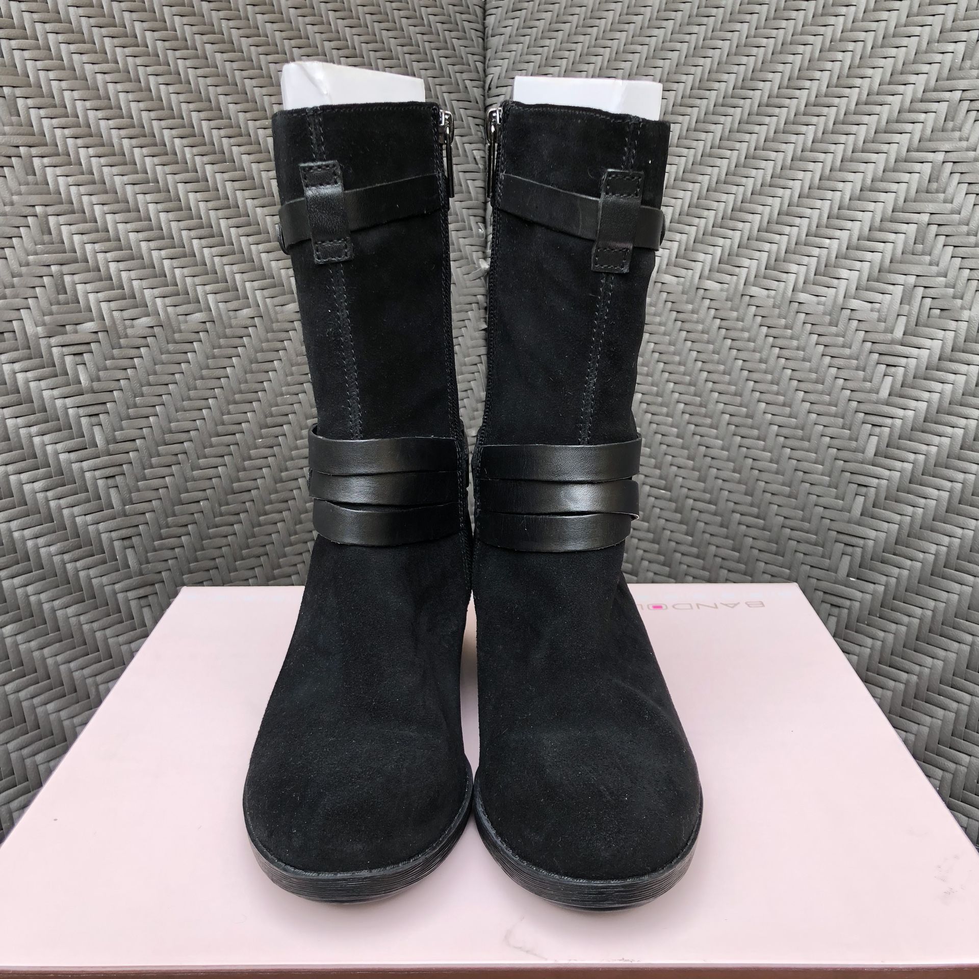 Bandolino Bdursal Suede Leather Black Booties Size 6.5
