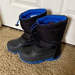 Cat&Jack Thermolite Winter Boots Size 3 Boy’s