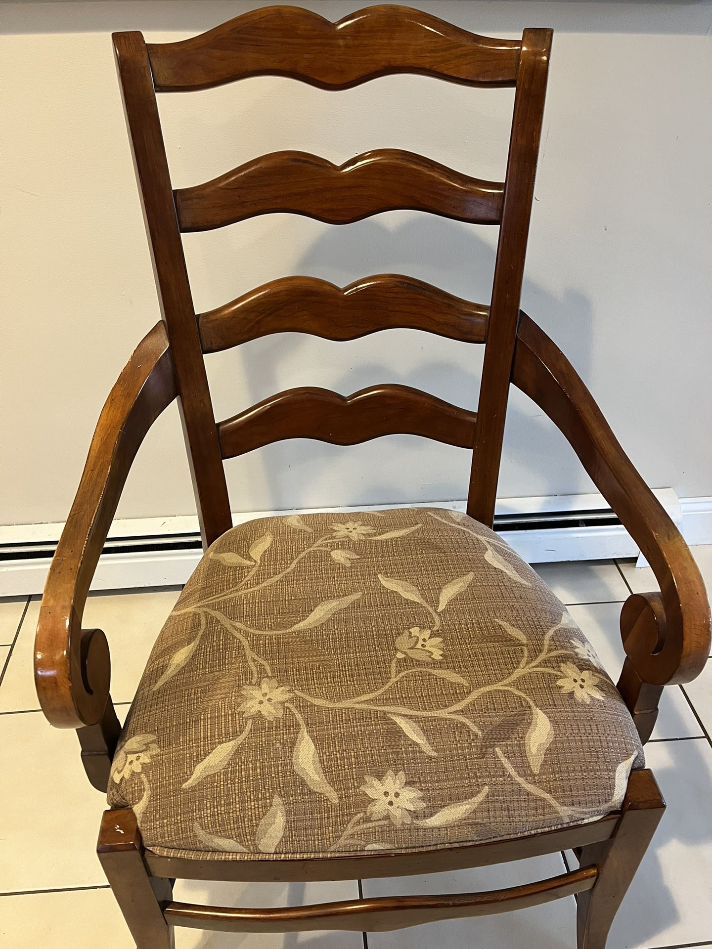 Set Of 6 Ethan Allen Dining Chairs.   Cushions Are Not EA Fabric