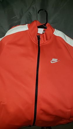 Nike track jacket size (medium )
