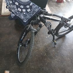 Ozark Trail $80 Great Bike For Outdoor And Inner City Travel