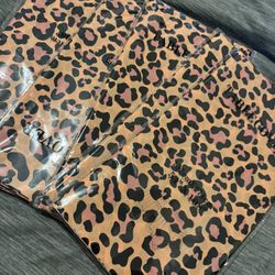 Cheetah Print Table Covers 