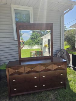 Free dresser... 1st come