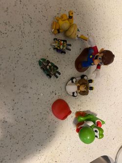 Mario Kart Nintendo Figure and Kart Toy Lot
