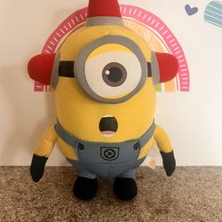 MINION PLUSH - 11 INCH SOFT TOY