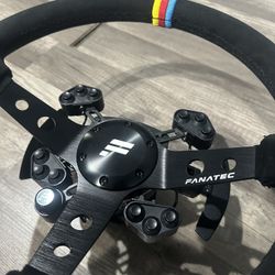 Fanatec NASCAR Wheel With Club sport Universal Hub V2 