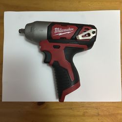 Milwaukee M12 3/8" Square-Drive Impact Wrench