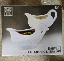 Gravy boats 2 piece set