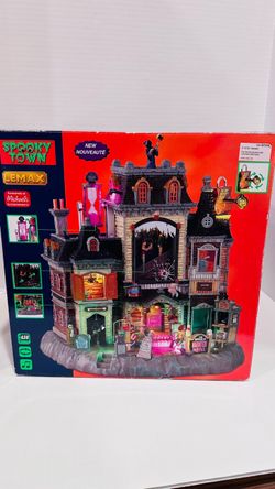 Lemax Spooky Town The Horrid Haunted Hotel