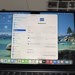 Apple MacBook Air M2 2022 13.6 inch 8GB RAM 256GB Midnight