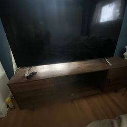 57” excellent condition lg tv