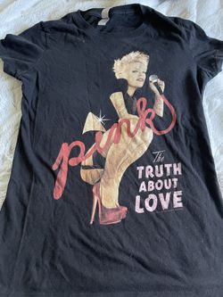 The truth About Love Pink Tour Shirt