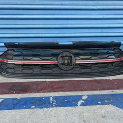 2022,2023,2024 Volkswagen Jetta GLI Grill,Grille/Parrilla Oem,Original  Ask