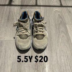 5.5Y Boys Shoes