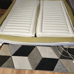 Sleep Number Sealy Posturepedic Bed