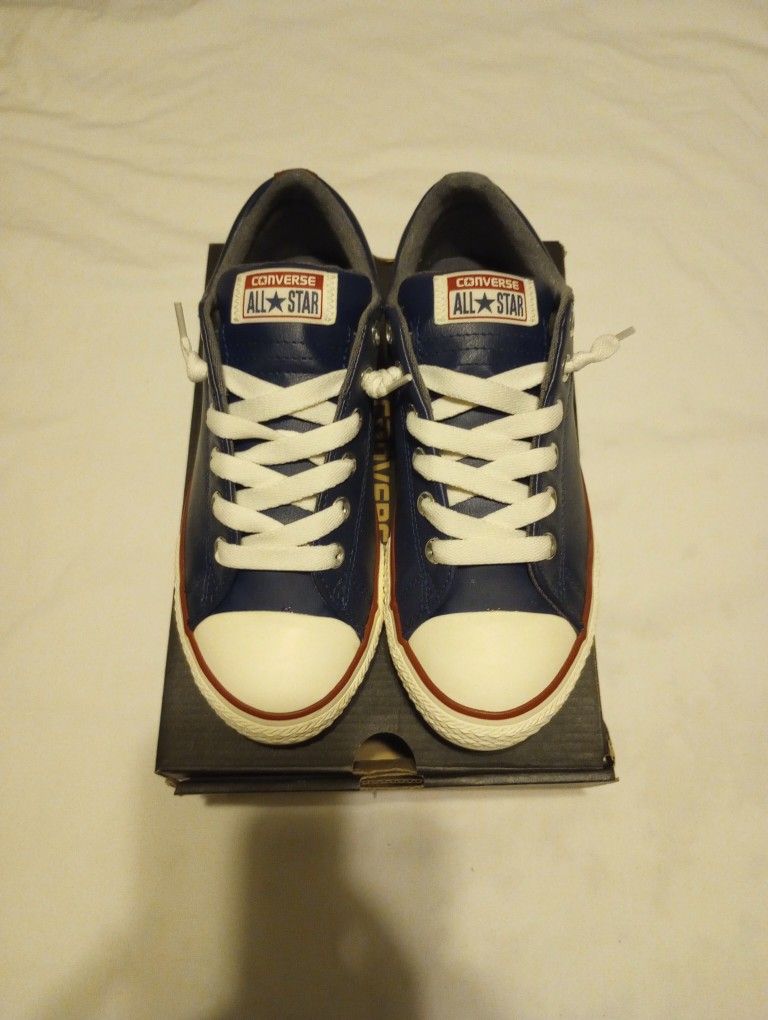 Converse Chuck Taylor Navy Blue Low Top Leather New In Box
