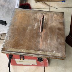 ceramic saw in good condition