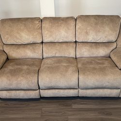 3-Piece Reclining Living Room Set – Like New (7 Months Old)