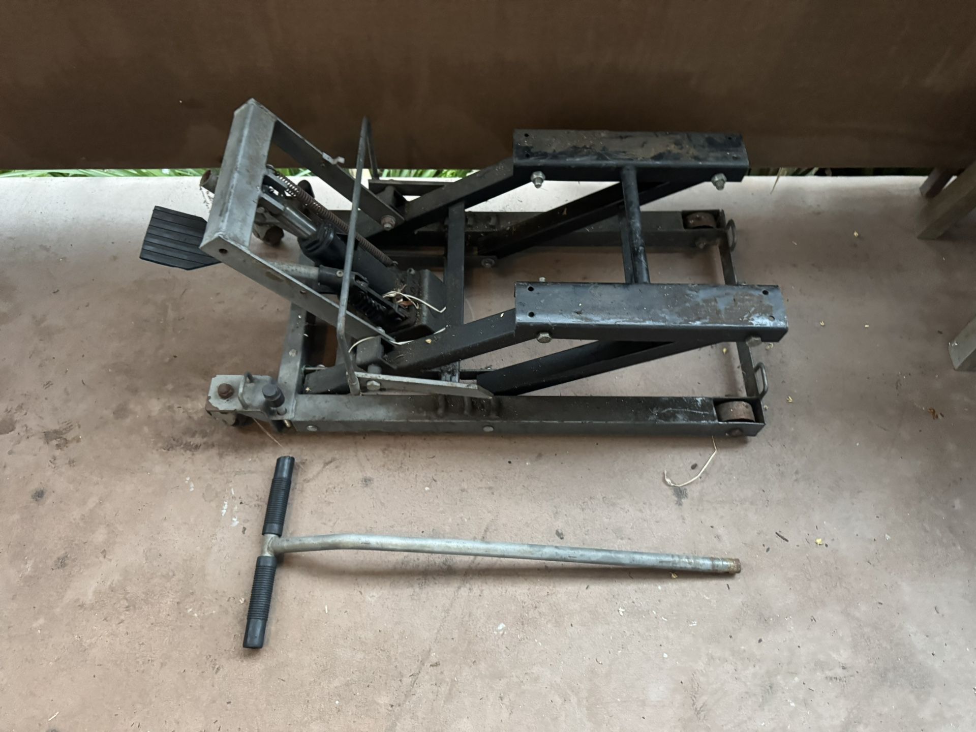 Motorcycle / ATV / Transmission / Engine Multipurpose Floor Jack