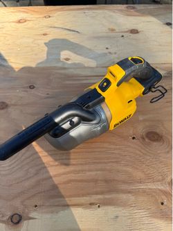 Dewalt 20V Portable Vacuum
