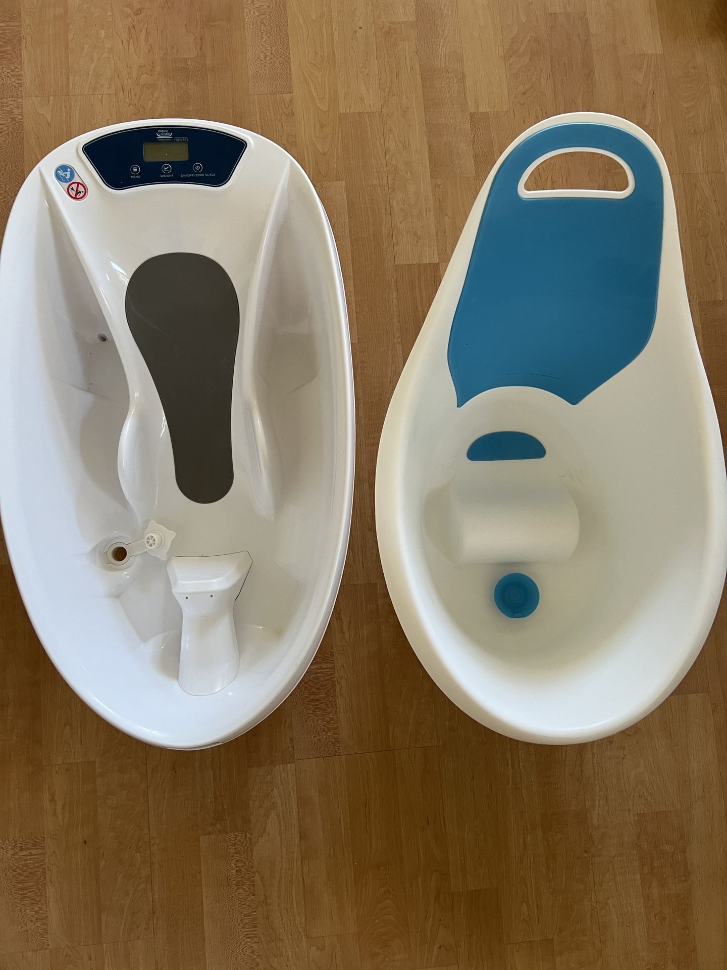 Baby Bath With Scale and Water Temp - $40
