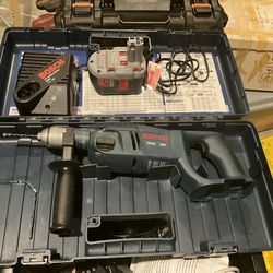 BOSCHE CORDLESS 24 VOLT HAMMER DRILL KIT