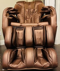 Osaki Super Nova Massage Chair With All The Bells & Whistles.