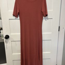 Women’s All Row Brand Dress Medium 