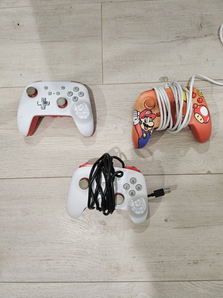 Nintendo Switch Mario Controllers (Wired)