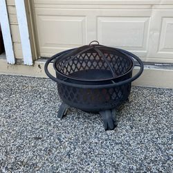 Fire Pit In Great Condition, Little Rusty, But Not Through