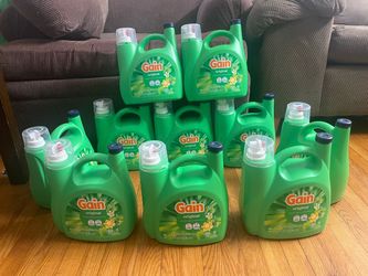10 bottles Gain detergent 132oz