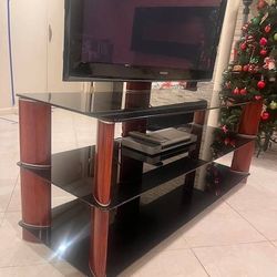 Beautiful TV Stand + Shelf Unit (57" wide x 20" deep x 23.5" high) - $40 (Bensonhurst)