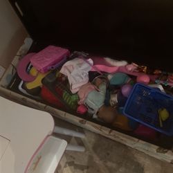 100s Of Toys