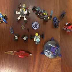 LEGO Ultra Agents Minifigure Lot