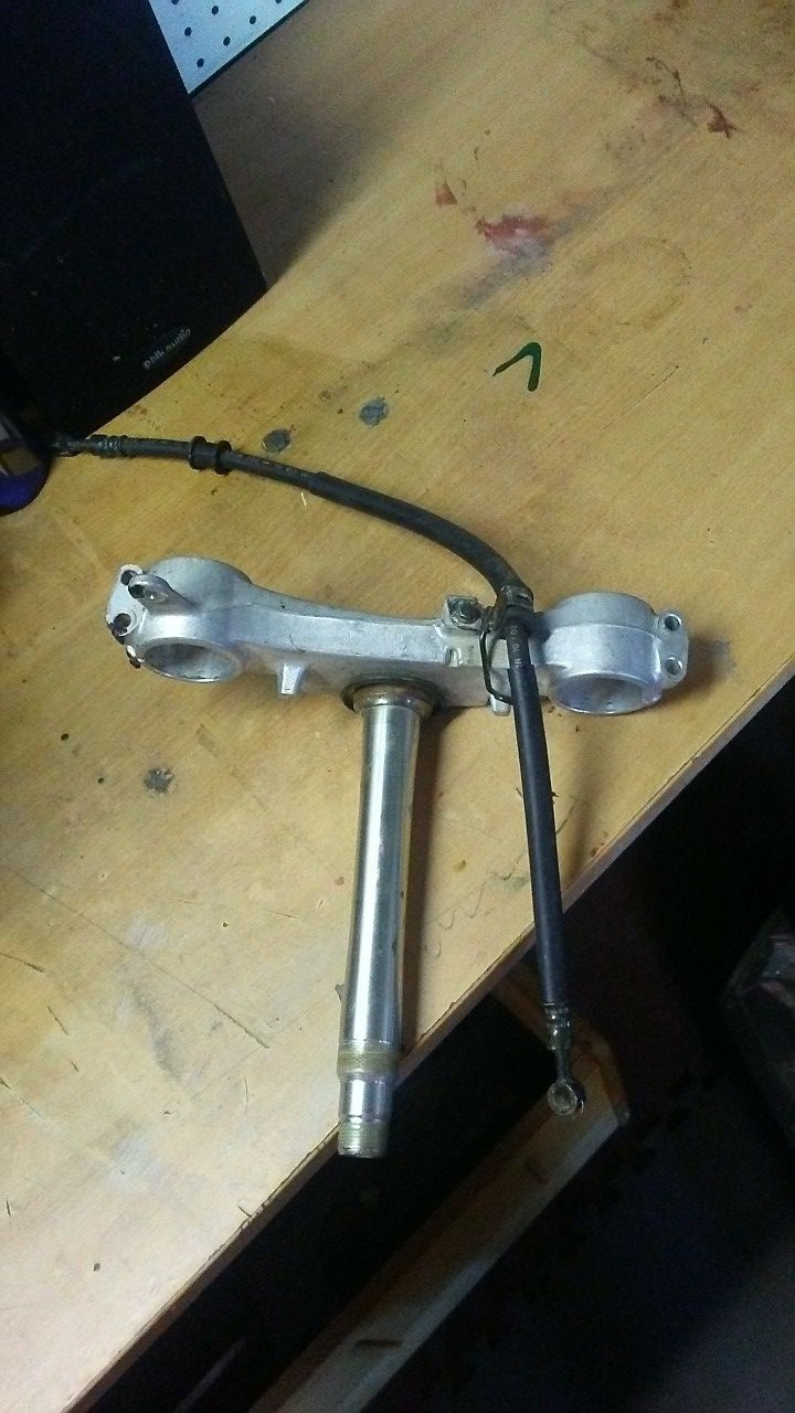 Triple tree for gsxr/kawasaki