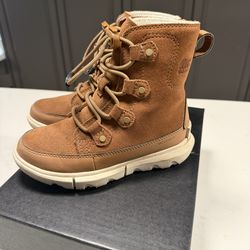 Sorel Boys’ Boots Size 13