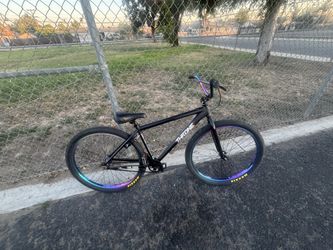 Throne oil slick