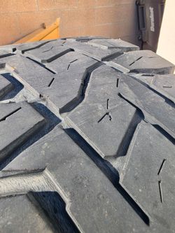 Toyo open country  R/T  37X12.50 Rim 17