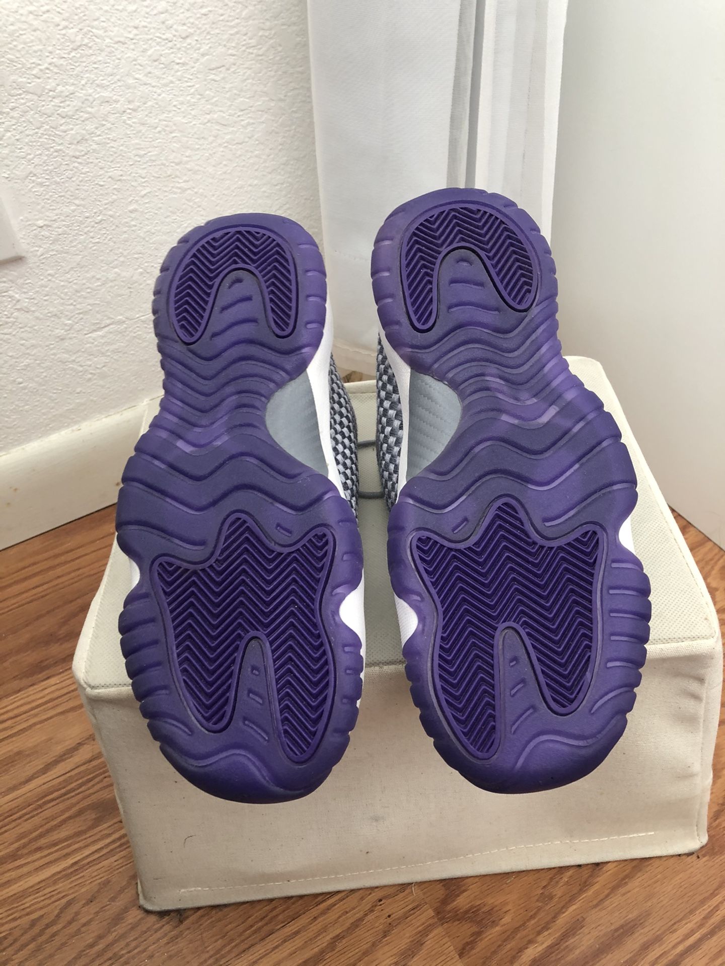 Air Jordan Future Low GG Size 6.5y