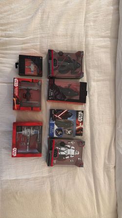 Star Wars Collectible Figures & Ships Bundle