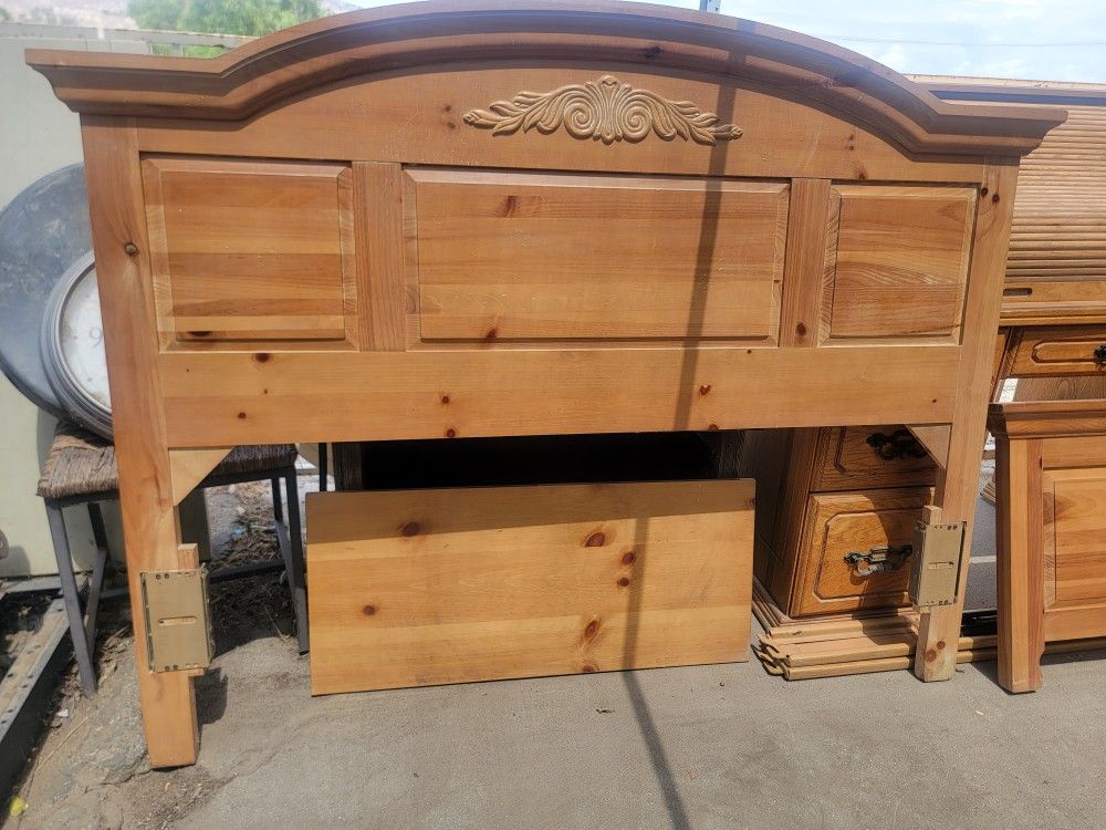 Bed Headboard W/fream &end Table & entertainment 