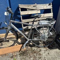 Selling an Trek E-bike+ Pedelec  Very nice condition  