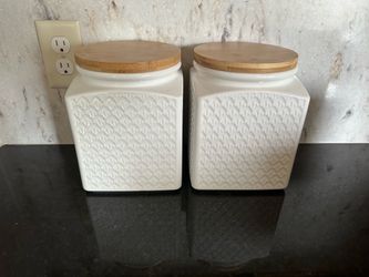 (2) Kitchen Containers
