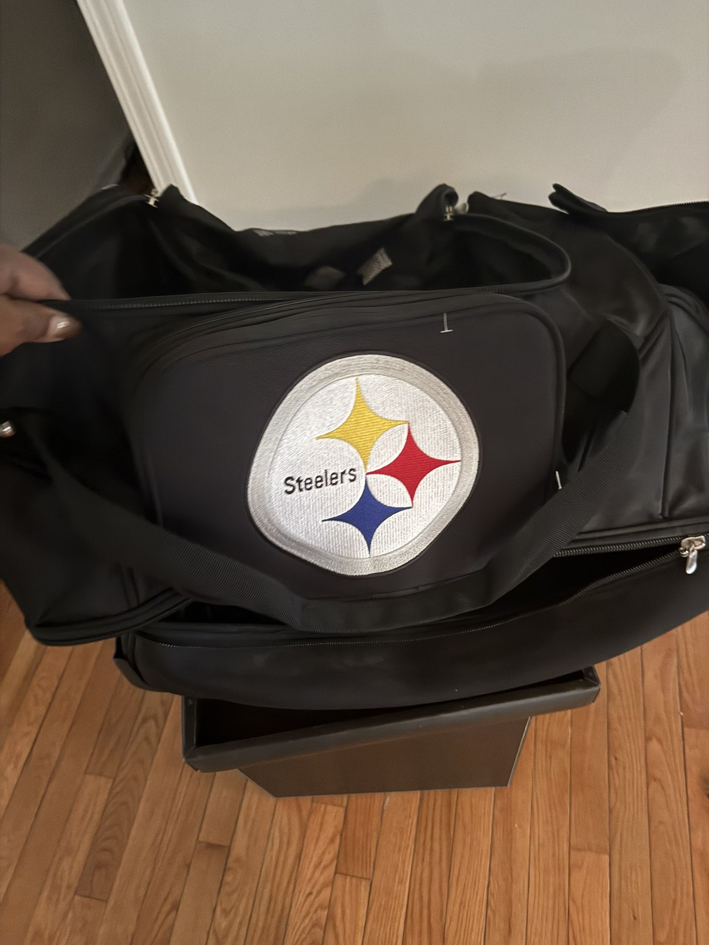 Pittsburgh Steelers Rolling Duffle bag Luggage