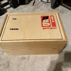 Moving Sale 🔥 🔥 Good Guys Electronic Store Gift Box or Souvenir 