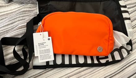 Lululemon purse