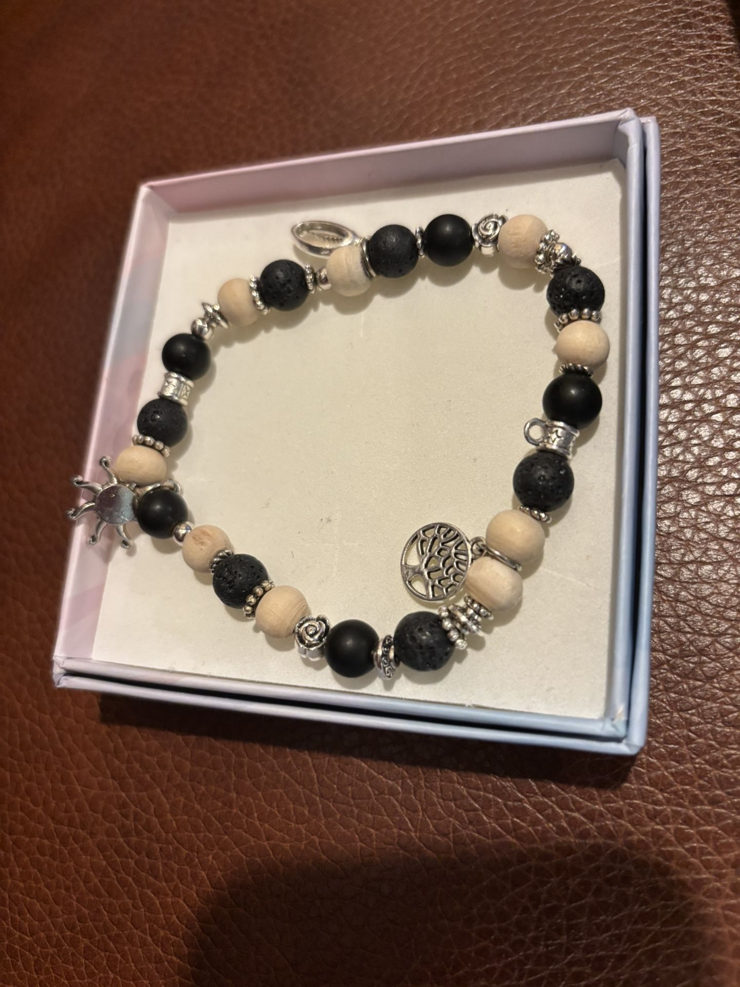 Black and Cream Beaded Bracelet