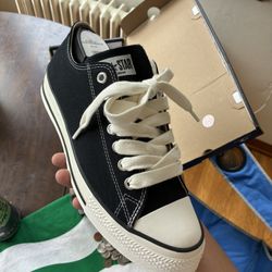 Converse Throw Back With The Chunky Laces