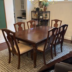 Dinning Room Table and Chairs