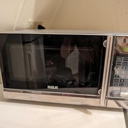 1 Year Old RCA Microwave works Perfectly 